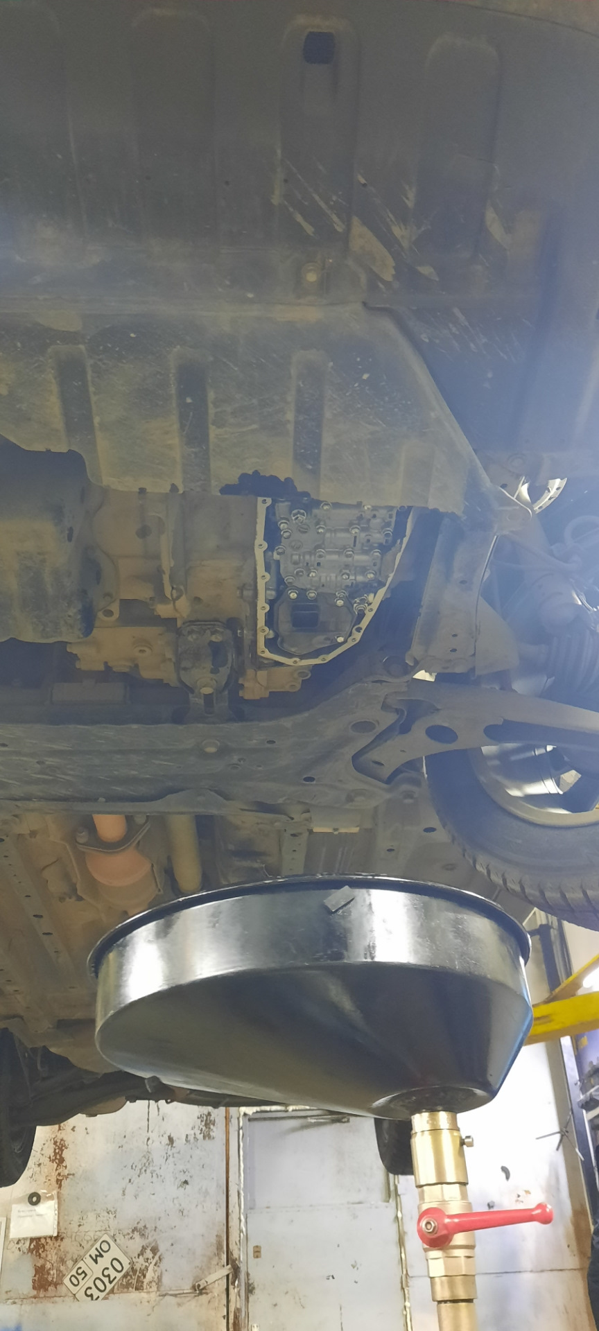 Замена масла в вариаторе, раздатке и дифференциале. — Mitsubishi ...