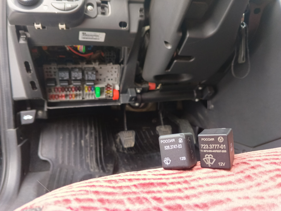 Реле стеклоочистителя с регулировкой пауууузы — Lada Приора универсал ...