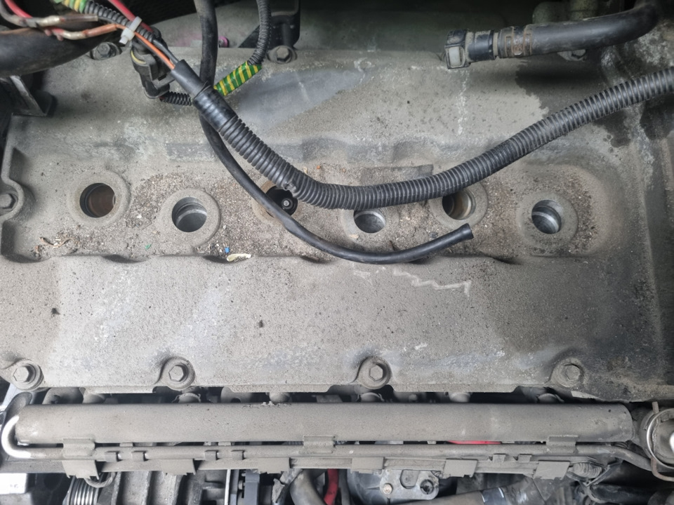 Замена мембраны маслоотделителя — Volkswagen Multivan (T5), 3,2 л, 2005 ...