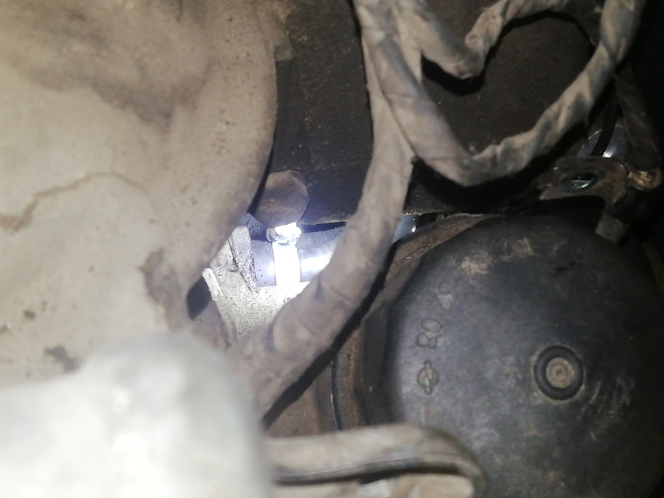 К теплообменнику. — SsangYong Kyron