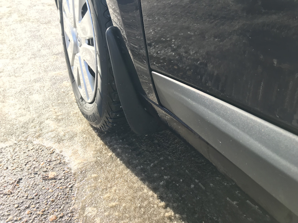 Отличные брызговики на Fluence от компании Locker — Renault Fluence, 1 ...