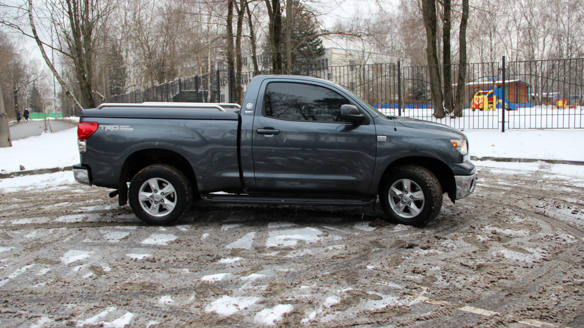 Пикап Toyota Tundra II