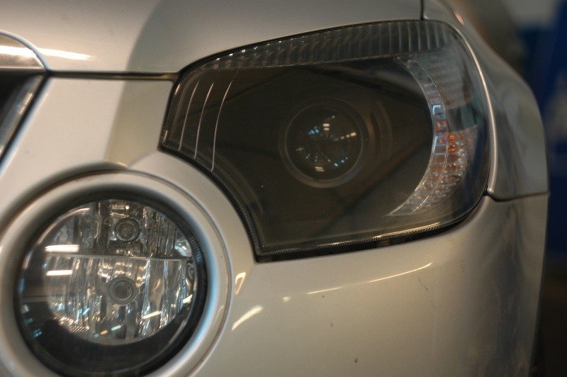 Skoda Yeti, установка биксенона bosch и окрас масок в черный мат — DRIVE2