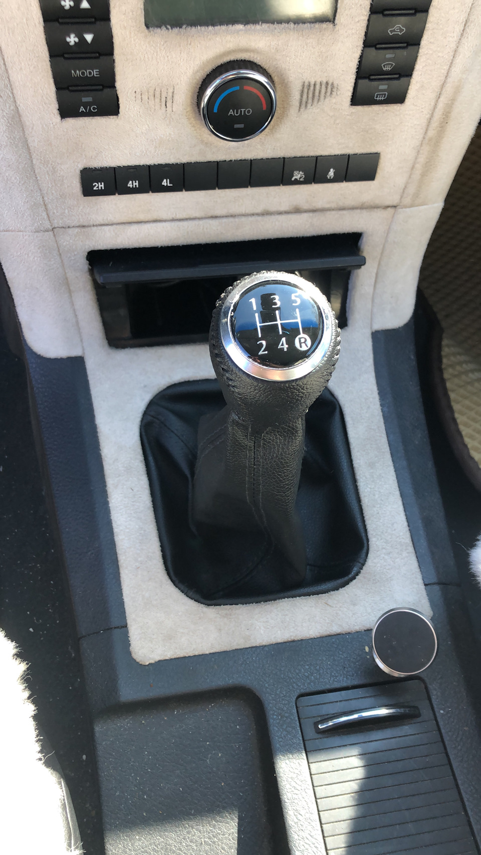 Замена ручки, пружинки и втулки кпп на ховер — Great Wall Hover, 2 л ...