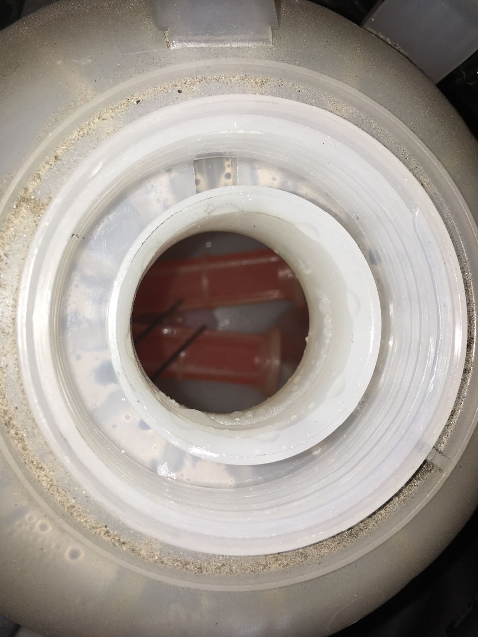 Смена антифриза- что- то в расширительном бачке — Volkswagen Passat US ...