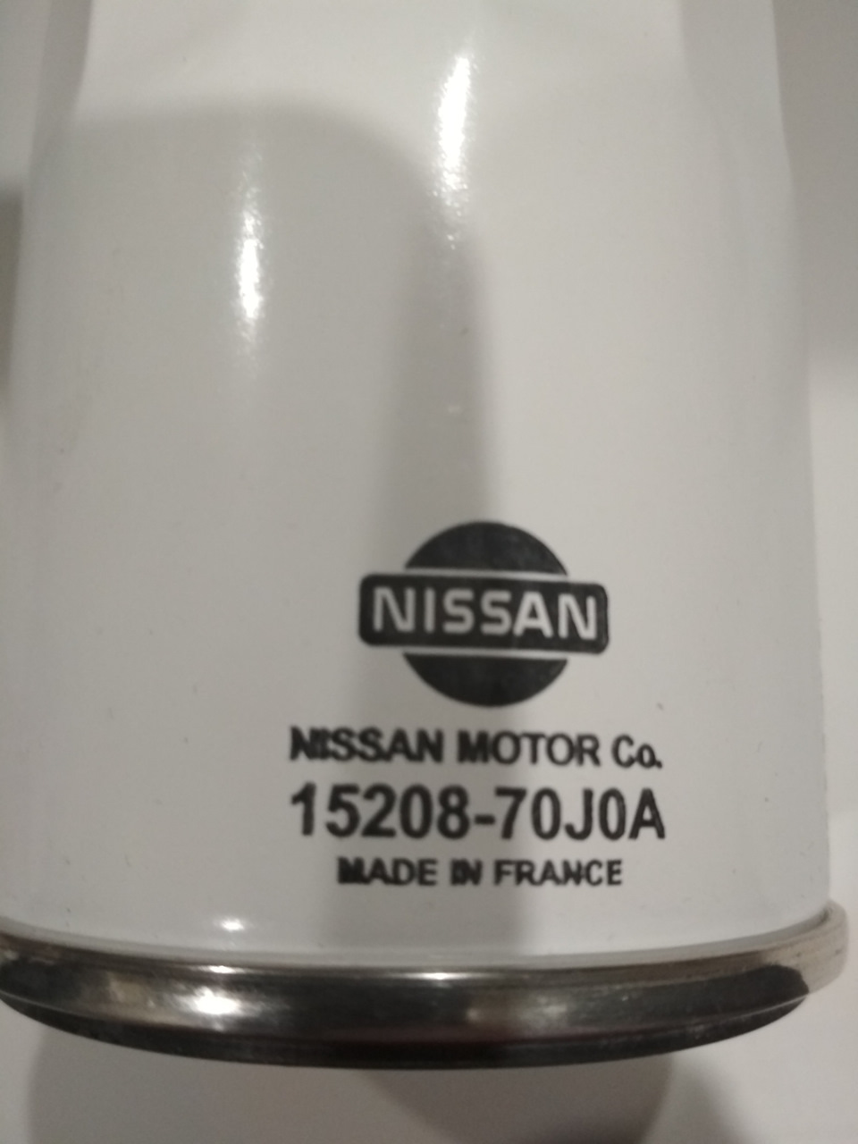 Фильтра ниссан ноут 1.4. Фильтр масляный Nissan 15208-70j0a. 1520870j0a. Nissan 1520870j0a. Nissan Note 1.4 масляный фильтр.