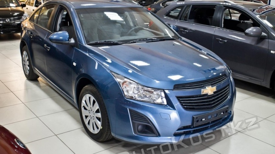 Бампер Chevrolet CRUZE (09-12) передний Темно-синий WaterWorld GEU (22A)