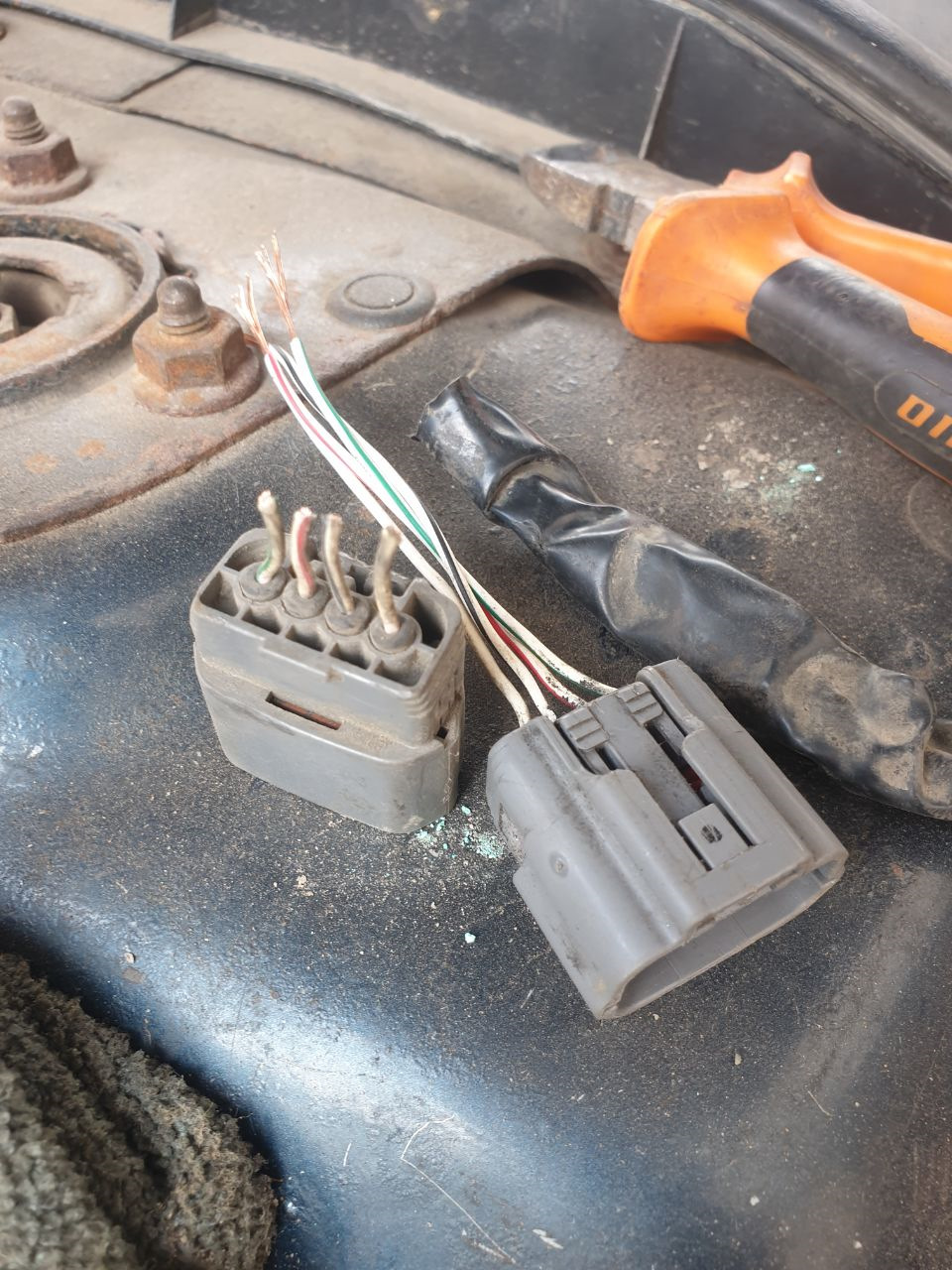 Отрезаем гнилье 1 — Mazda 6 (1G) GG