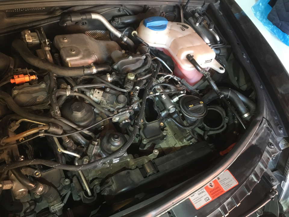 Замена гидравлического масла и расширительного бочка гидроусилителя ...