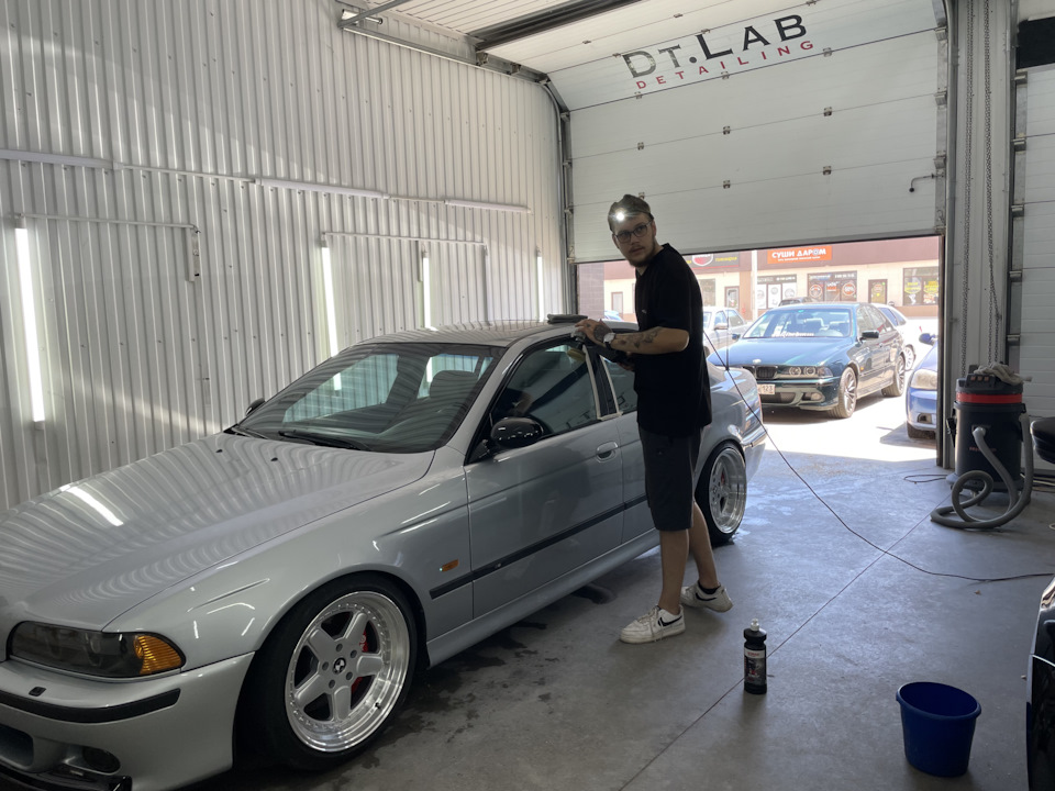 Полировка молдингов — BMW 5 series (E39), 2,8 л, 1999 года | визит на ...