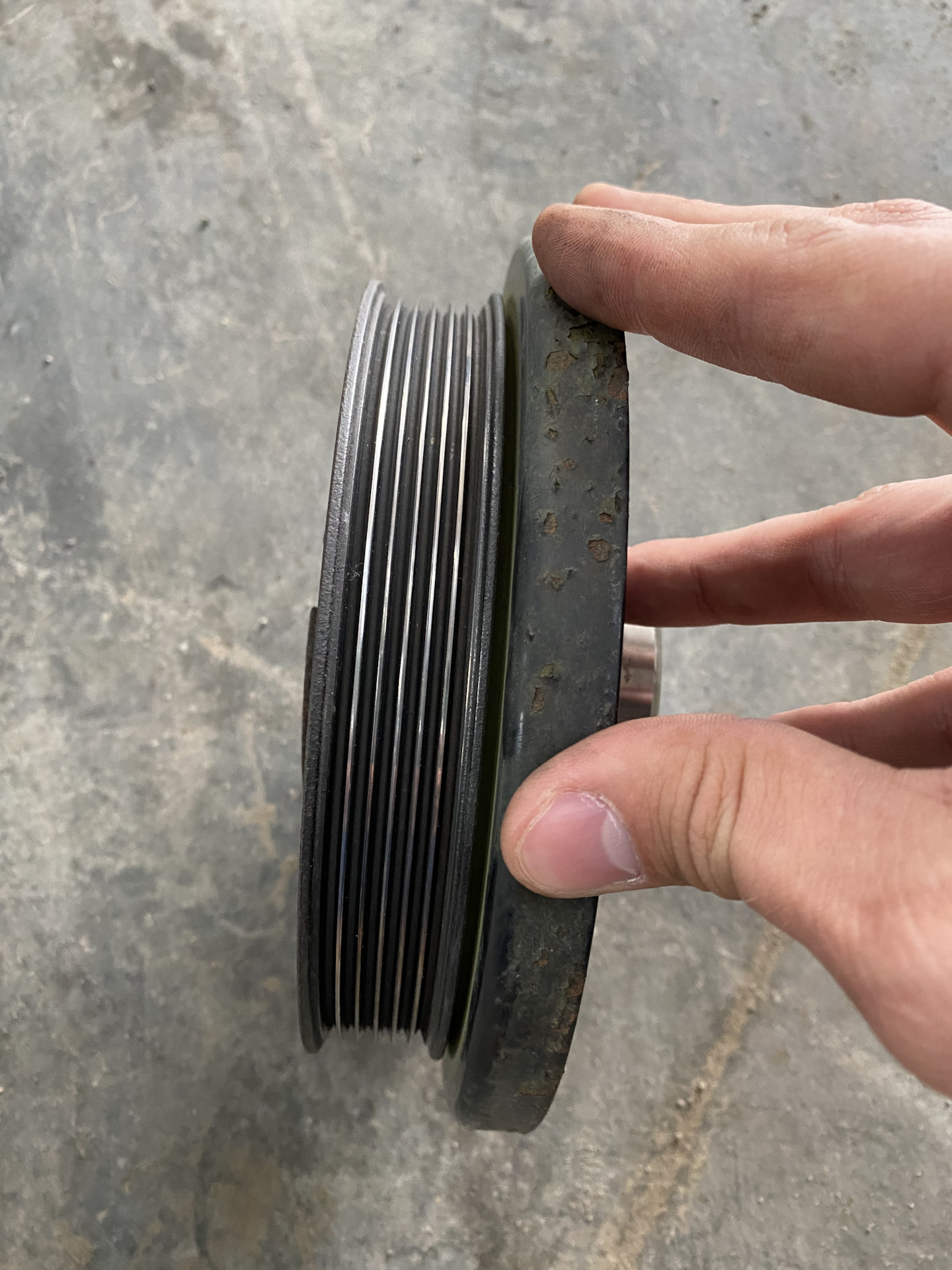 #32 ТО Замена Демпфера коленвала — BMW X6 (E71/E72), 3 л, 2013 года ...