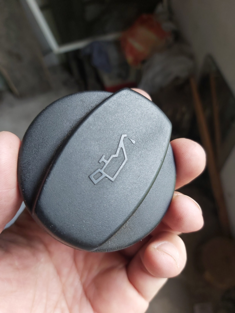 Ищу крышку маслозаливной горловины — Mercedes-Benz C-class (W202), 1,8 ...