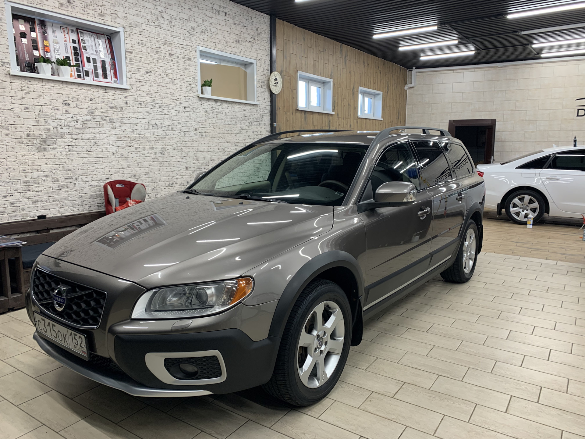 Дейтелинг pt.3 — Volvo XC70 III, 2,4 л, 2011 года | стайлинг | DRIVE2