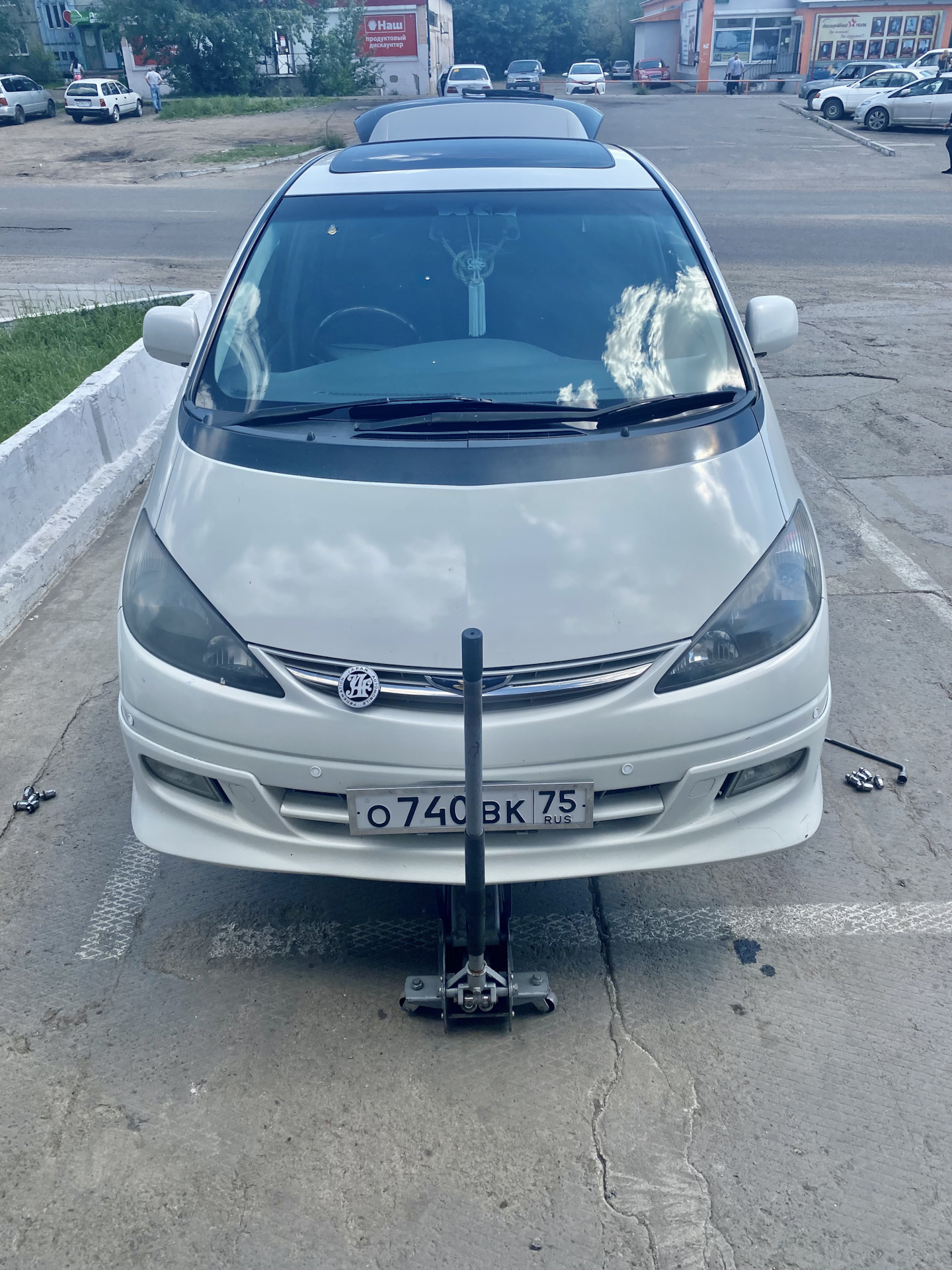 Toyota Estima разварки