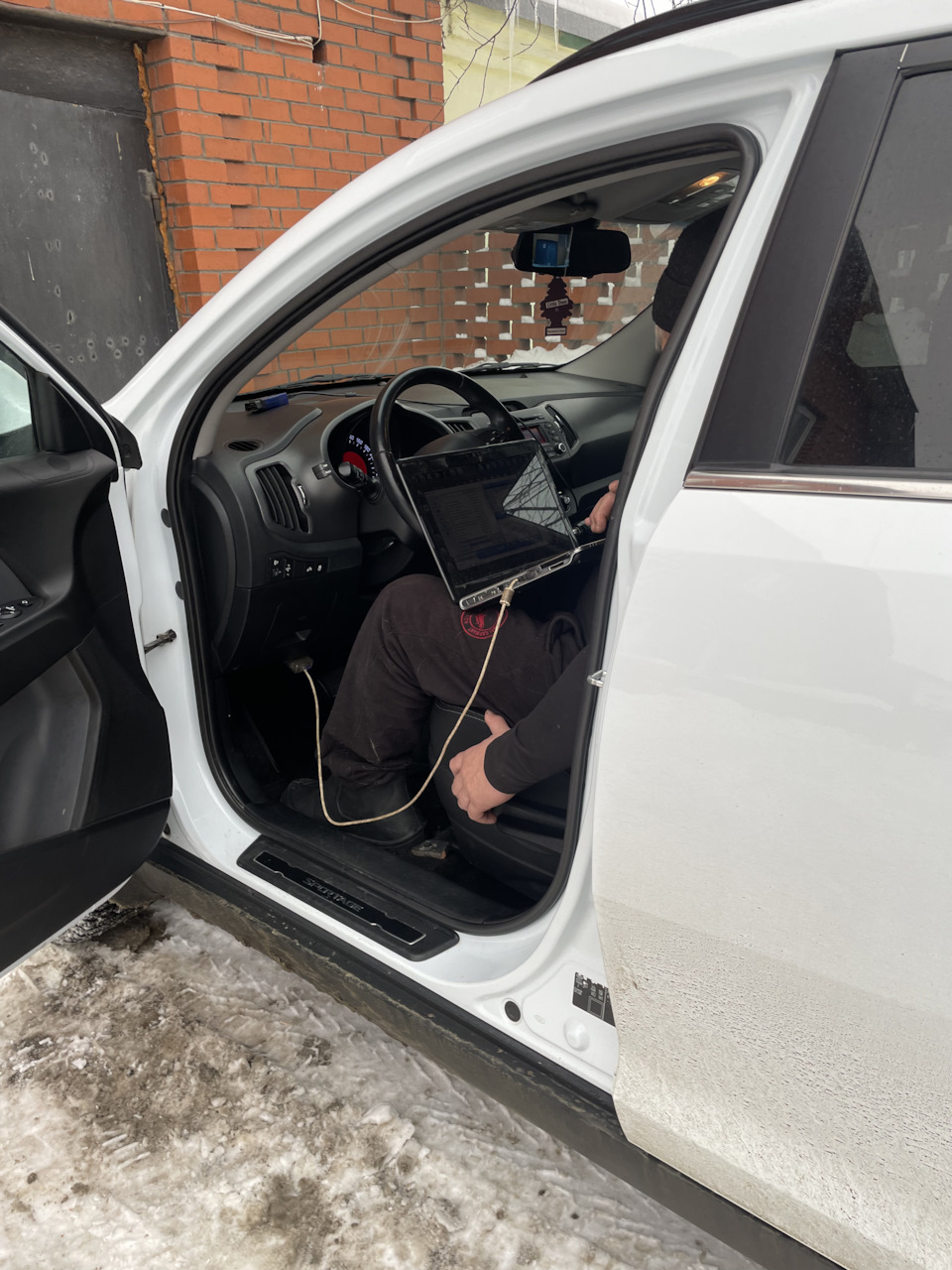 Прошивка. — KIA Sportage (3G), 2 л, 2012 года | визит на сервис | DRIVE2