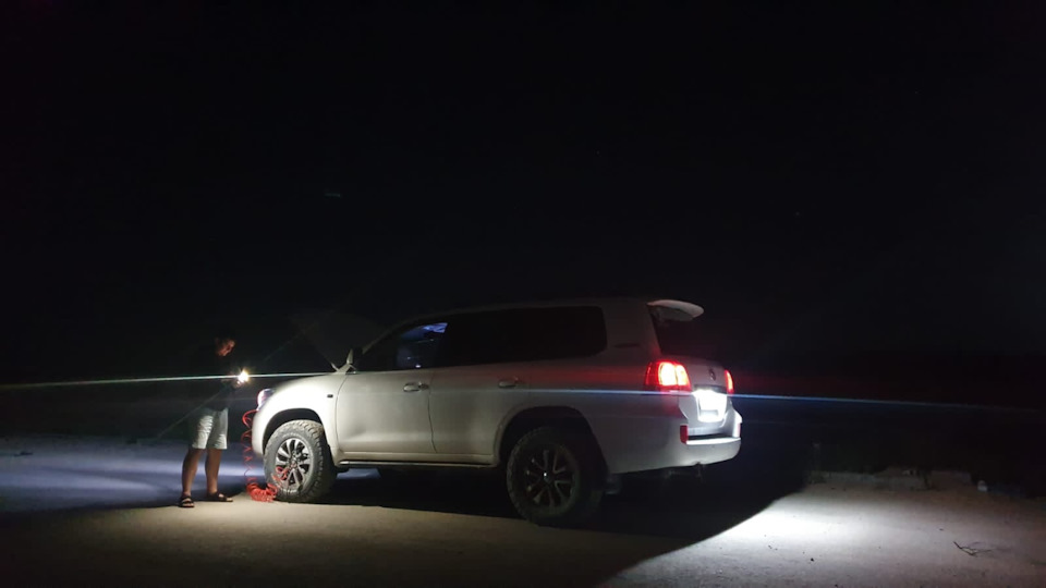 Фото в бортжурнале Toyota Land Cruiser 200