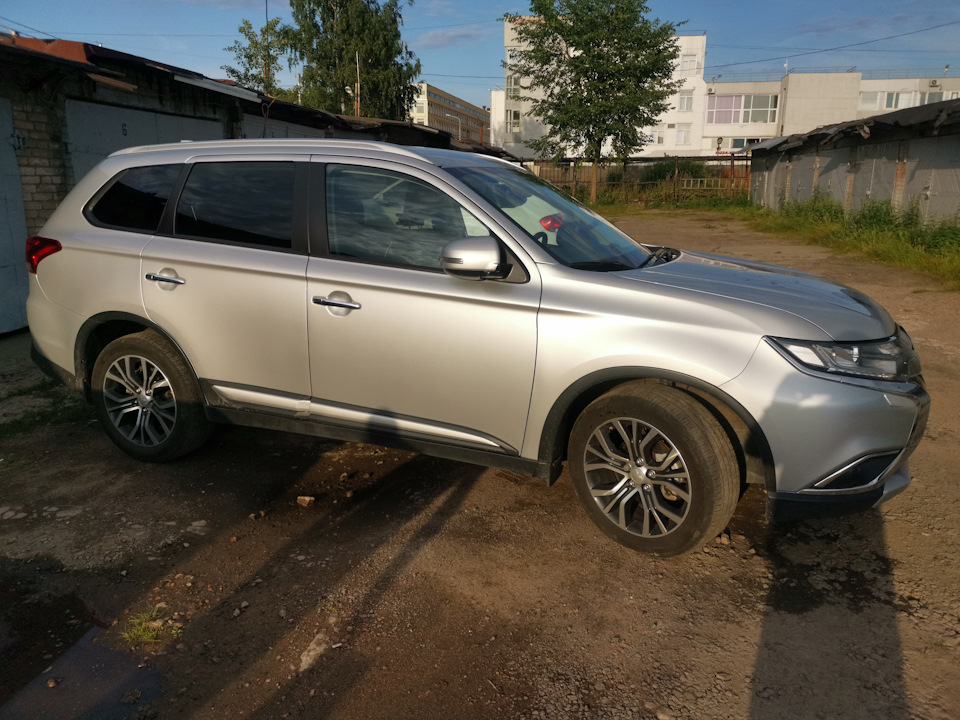 Photo from the logbook Mitsubishi Outlander (3G)