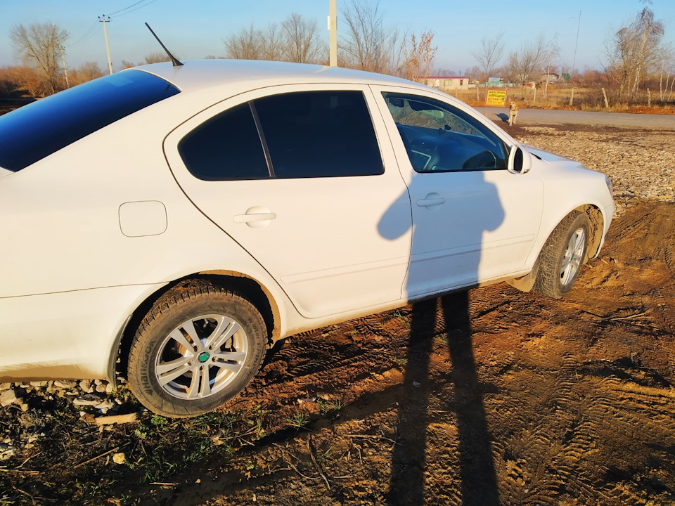 Заменил передние брызговики, обязательно для ППД — Skoda Octavia A5 Mk2 ...