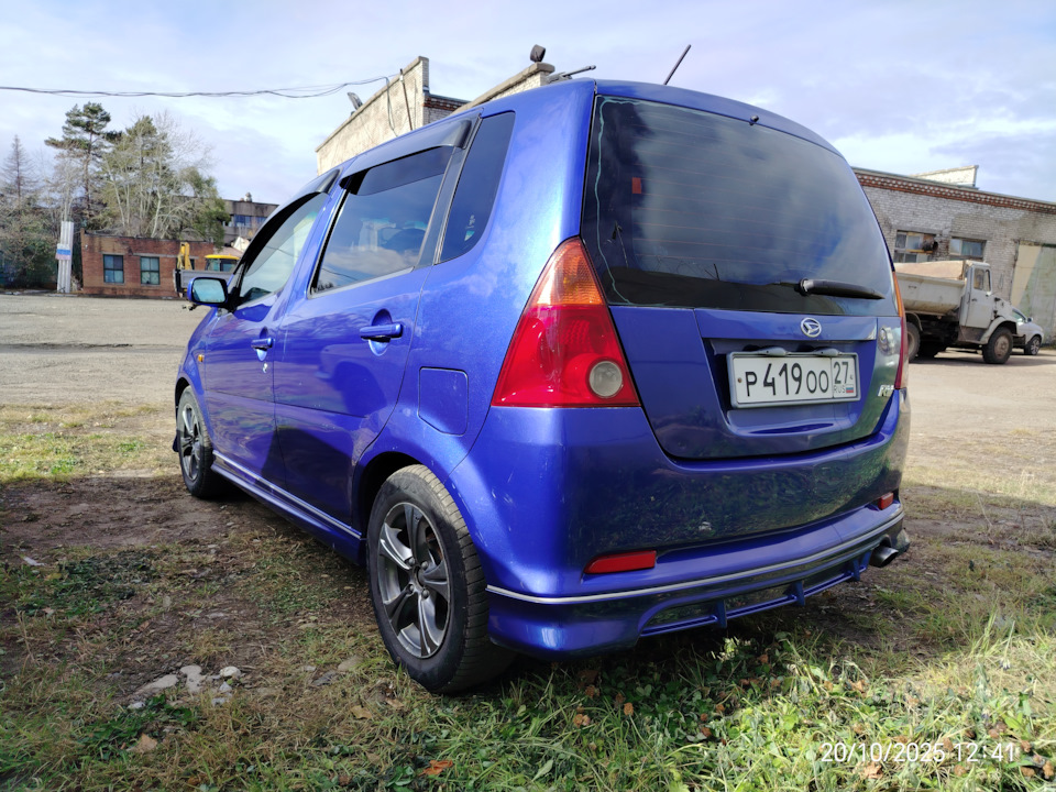 Фото в бортжурнале Daihatsu Yrv. Запчасти на фото: 4190022