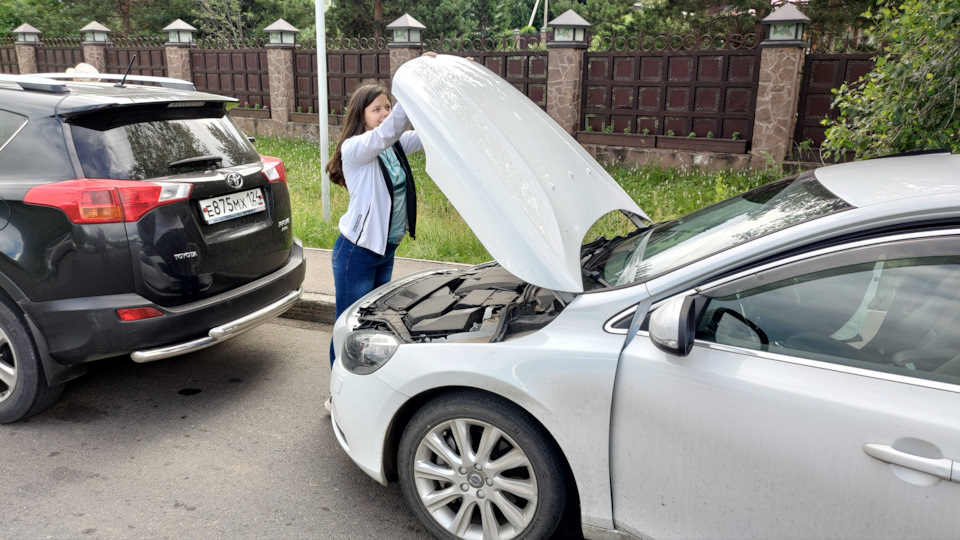 Масло в тосоле — Volvo V40 (2G), 1,5 л, 2015 года | поломка | DRIVE2