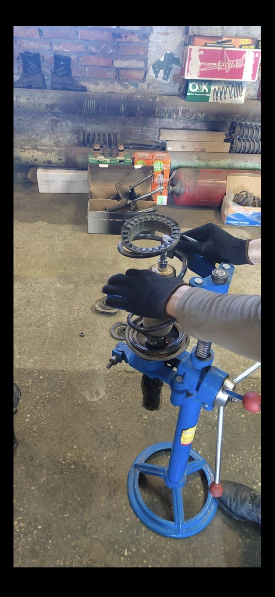 Прокачка передних стоек corolla fielder 120 — Toyota E120, 1,5 л, 2003 ...