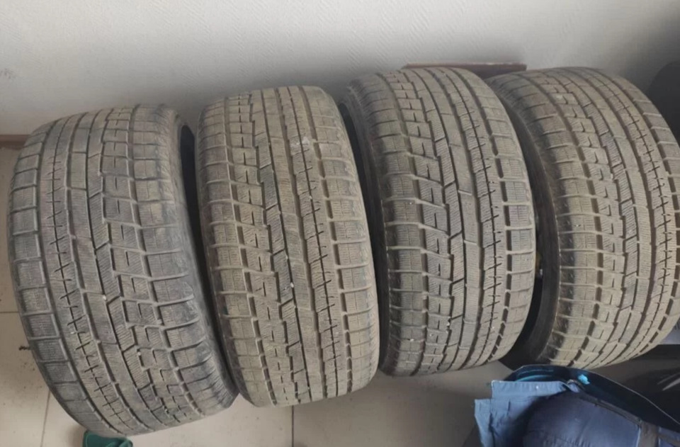 Шины зимние нешипованные Yokohama 255/35 R19 на Audi A4 (B8), Audi A4 ...