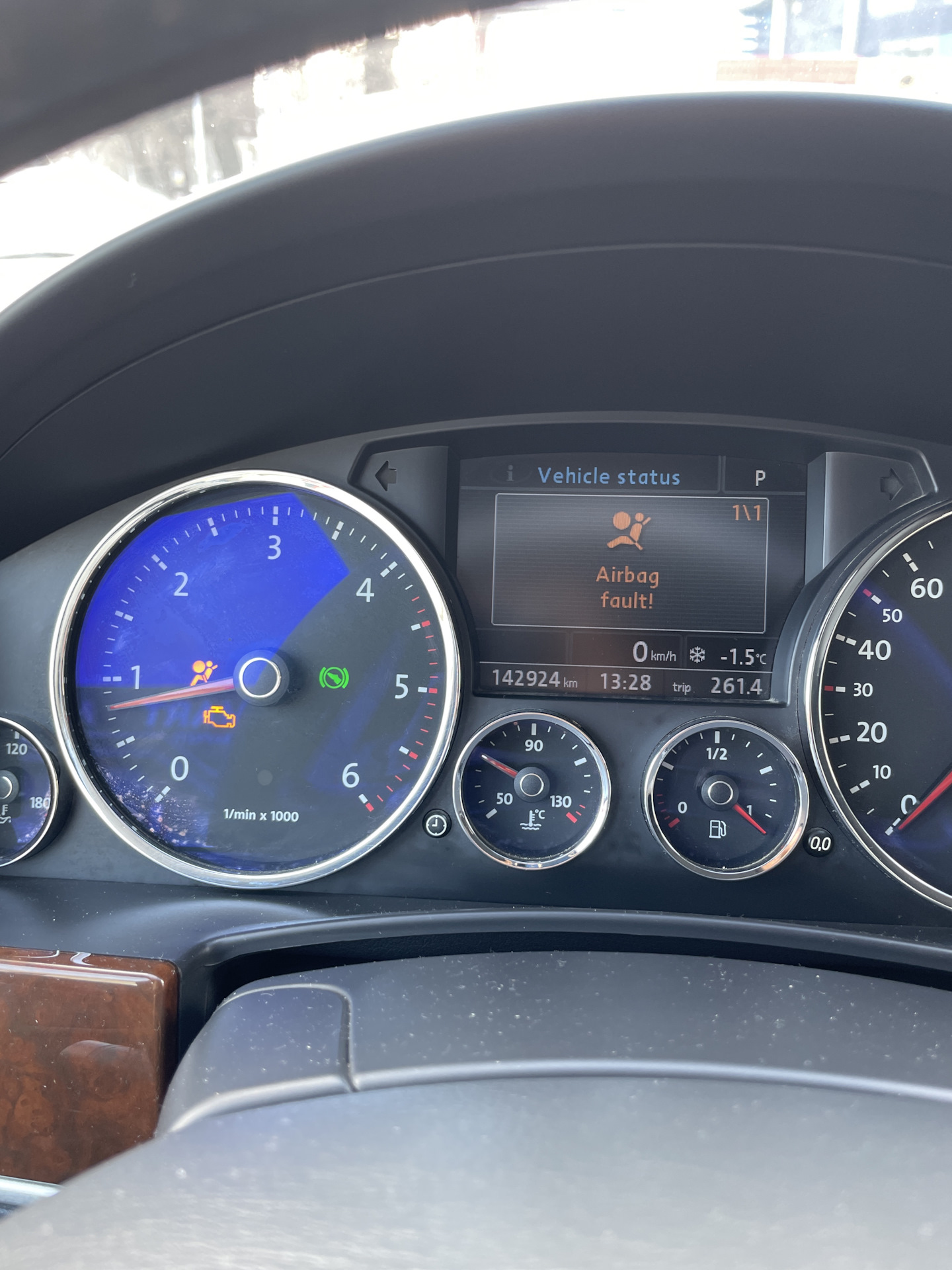 Airbag fault. Airbag fault
