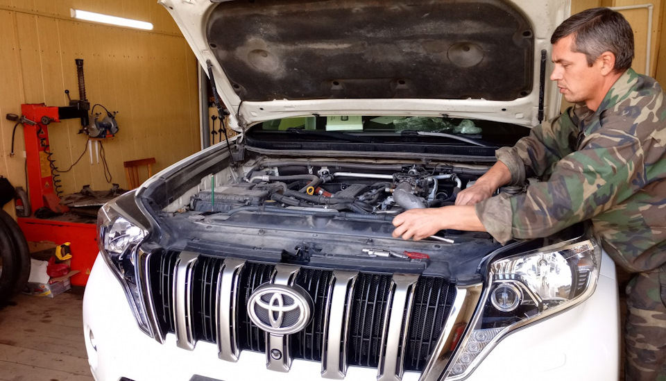 Toyota Land Cruiser Prado 150 3.0 л. отключить, помыть клапан ЕГР ...