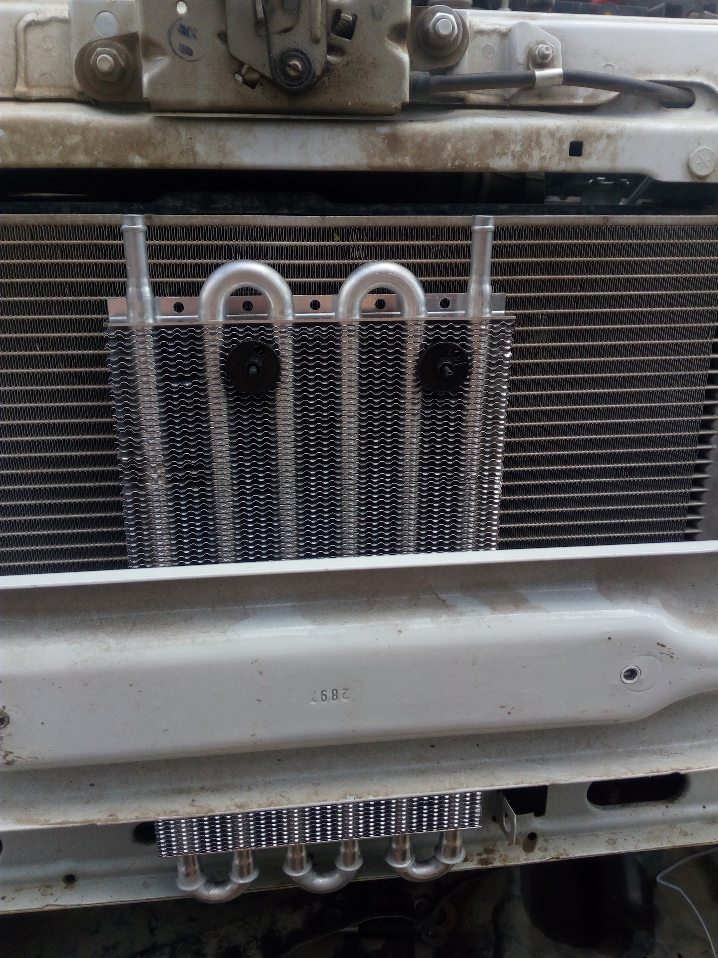 Радиатор акпп е60. Радиатор масляный акпп allison 2100. Дополнительный радиатор акпп ауди а6 с5. Радиатор акпп инфинити qx70. Установка дополнительного охлаждения.