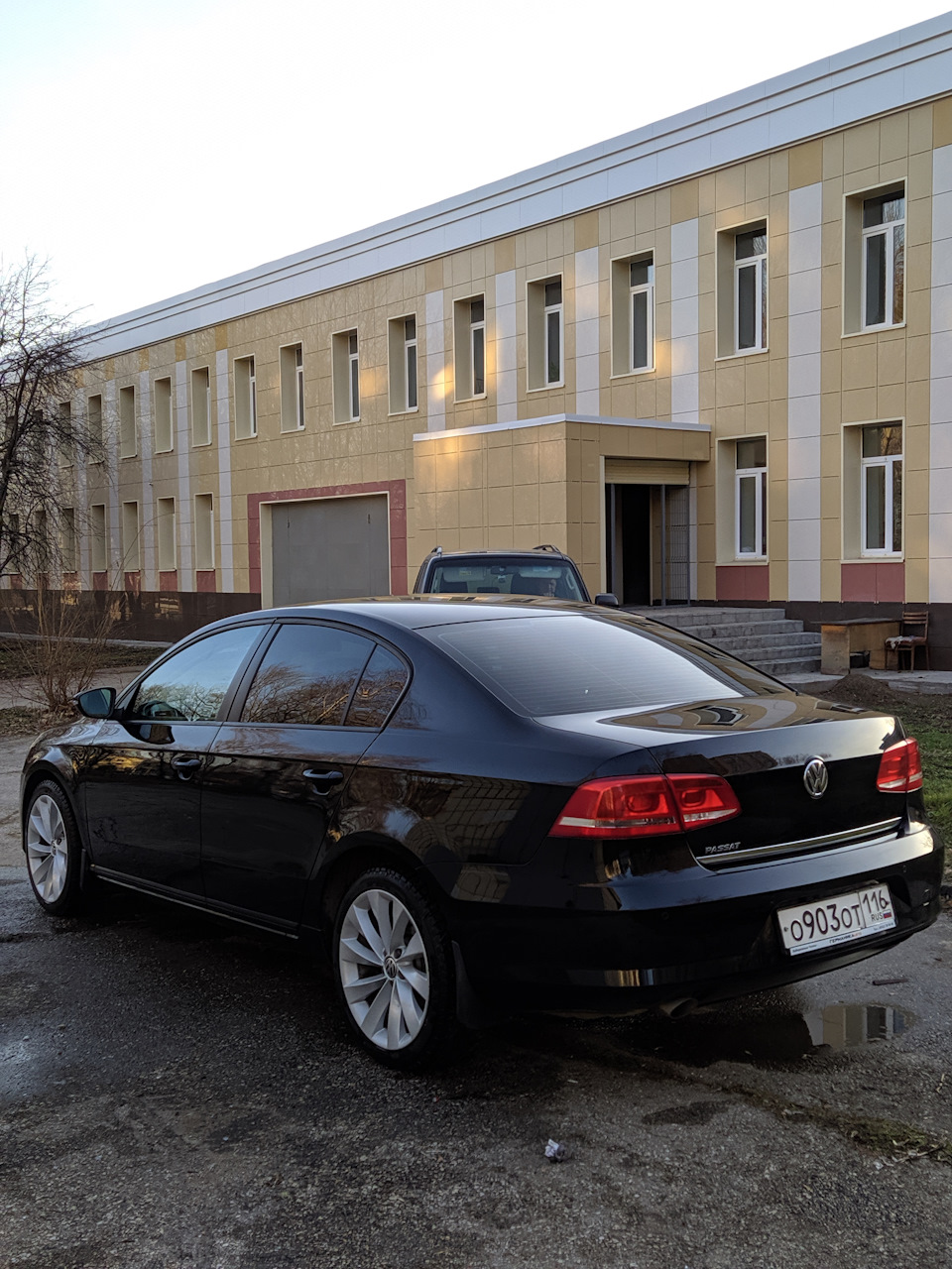 Помыл машину.Ведро и тряпка. — Volkswagen Passat B7, 1,4 л, 2013 года |  мойка | DRIVE2