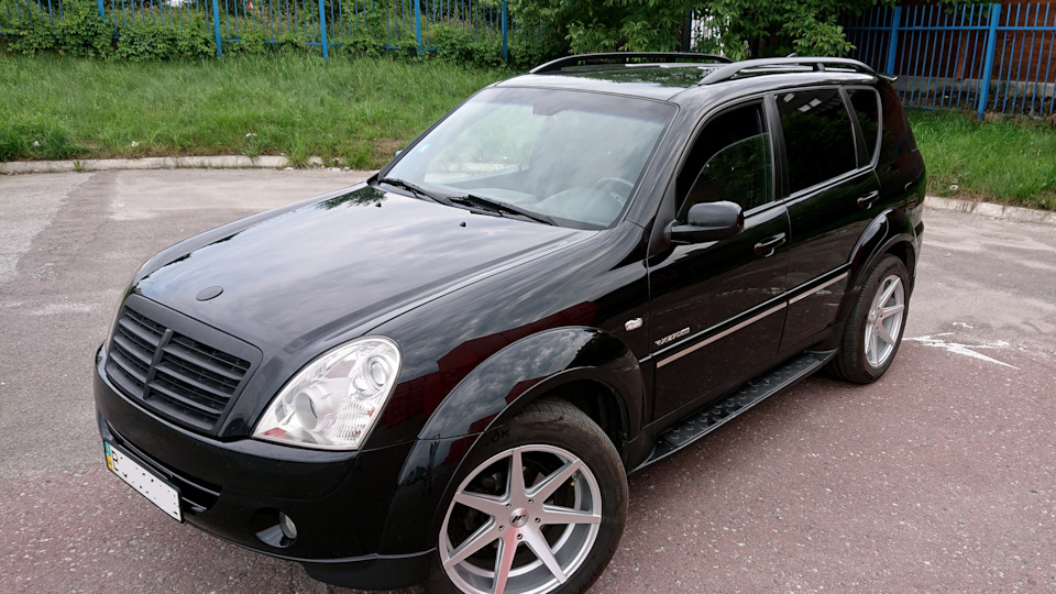 Тухнет приборка при включении дальнего света. Что за беда? — SsangYong ...