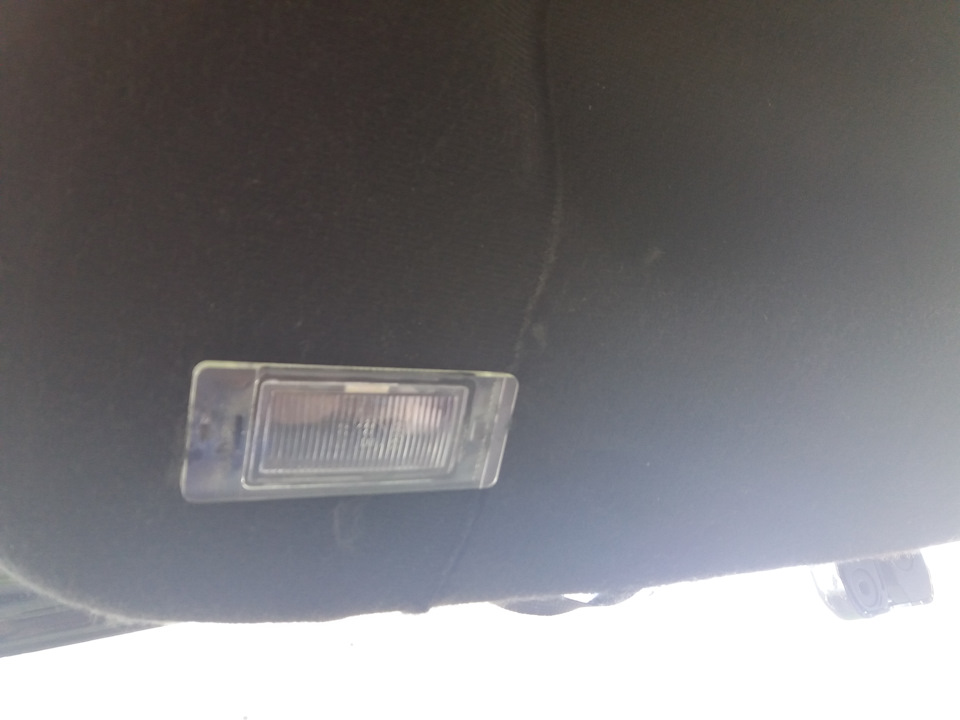 Дополнительный свет в багажнике — Lada Гранта лифтбек, 1,6 л, 2015 года ...