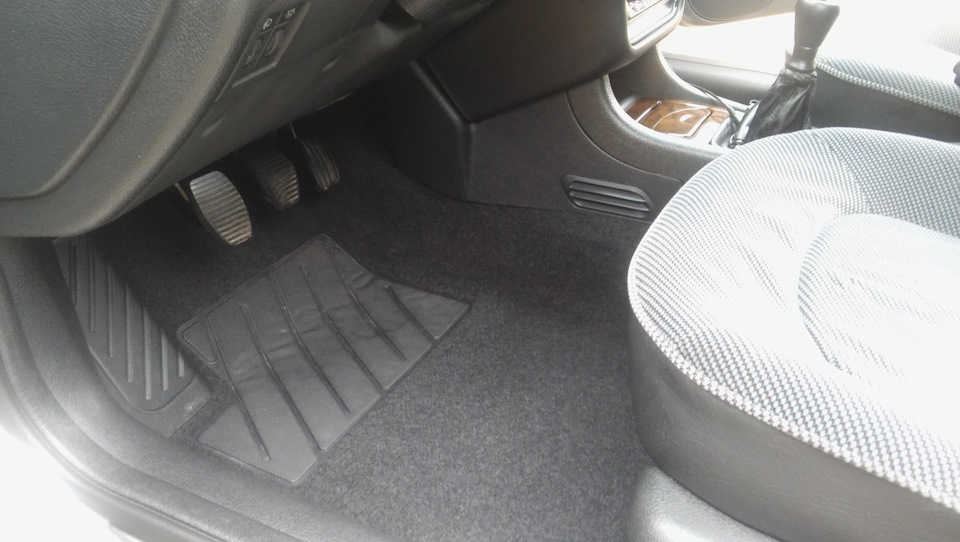 Фото в бортжурнале Peugeot 406