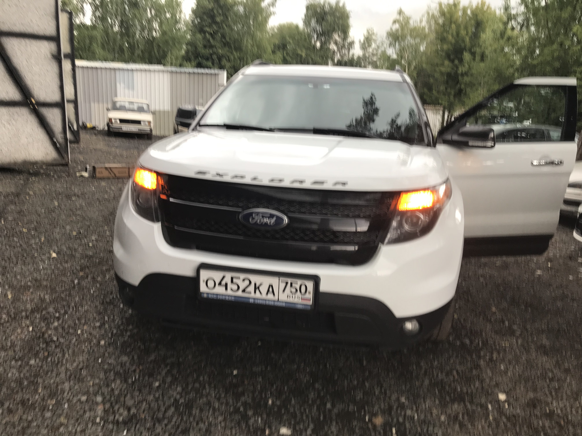 Американские ходовые огни — Ford Explorer (5G), 3,5 л, 2014 года | визит на  сервис | DRIVE2