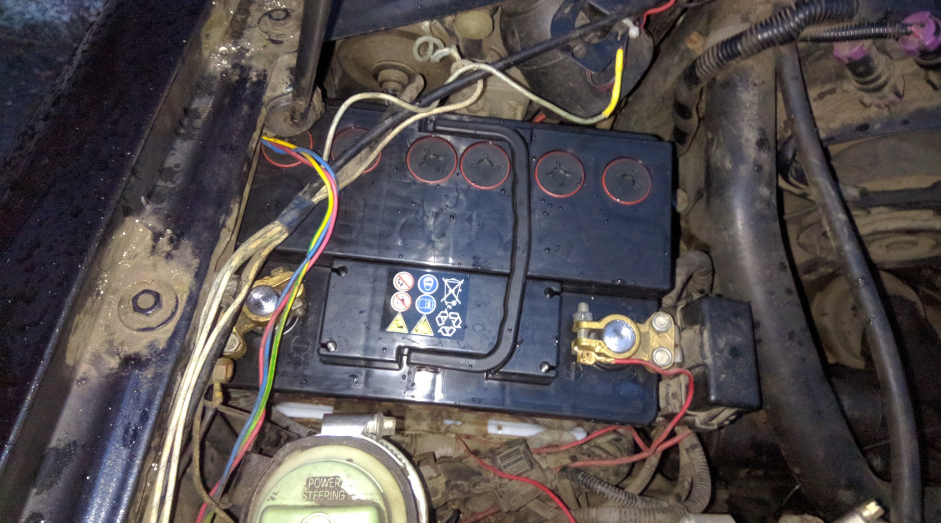 К.З. одной банки аккумулятора — Chery Amulet, 1,6 л, 2007 года ...