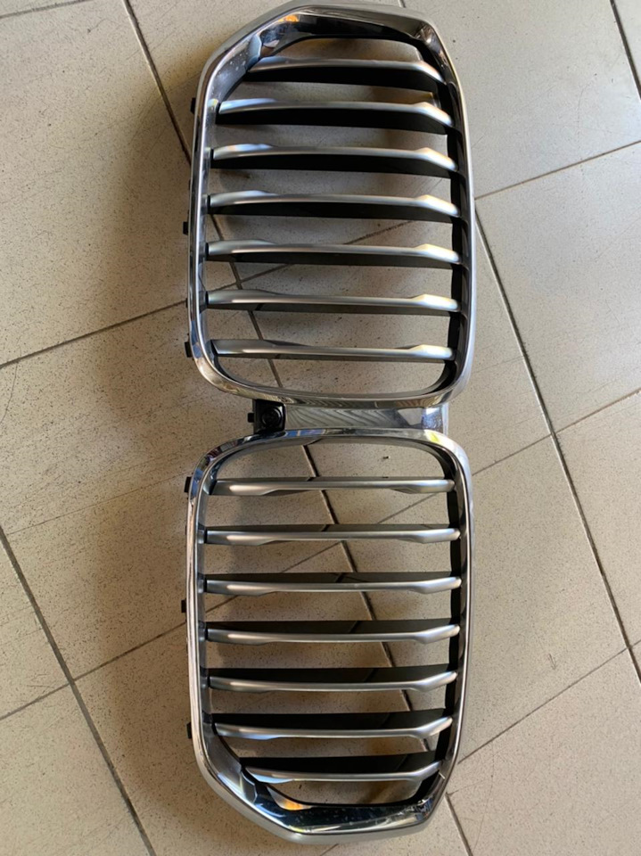 Решётка радиатора BMW X5 G05 на BMW X5 (G05). Б/у | 5 000 ₽ в городе ...