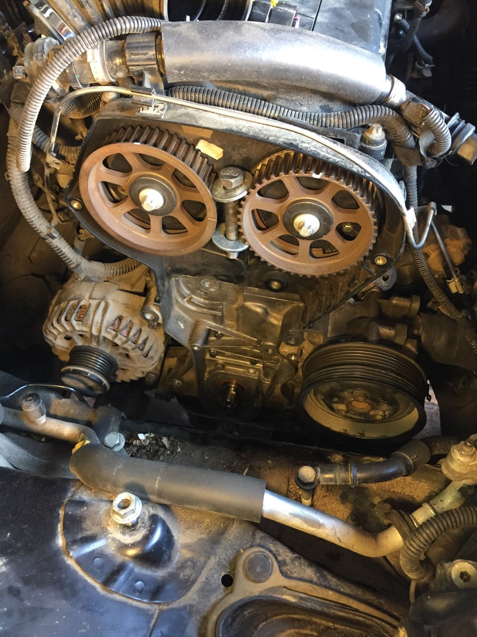 Замена прокладки масляного насоса — Opel Astra J, 1,6 л, 2011 года ...