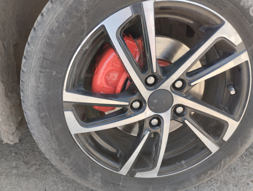 Покраска суппортов без снятия! — Hyundai i30 (1G), 1,6 л., 2010 года ...