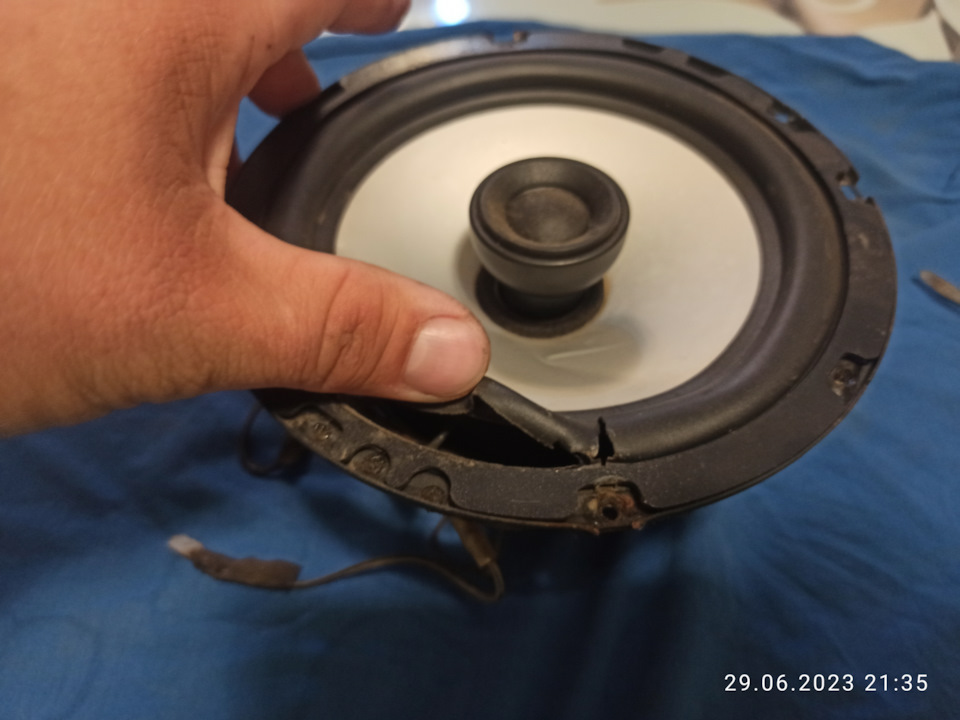 Замена подвесов динамиков — Subaru Forester (SG), 2 л, 2006 года ...