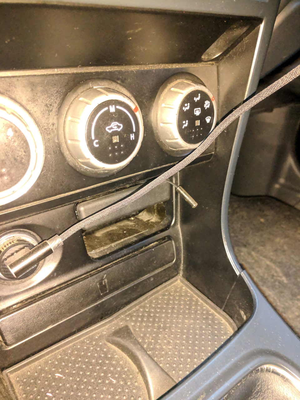 Датчик внутр t — Nissan Almera Classic (B10)