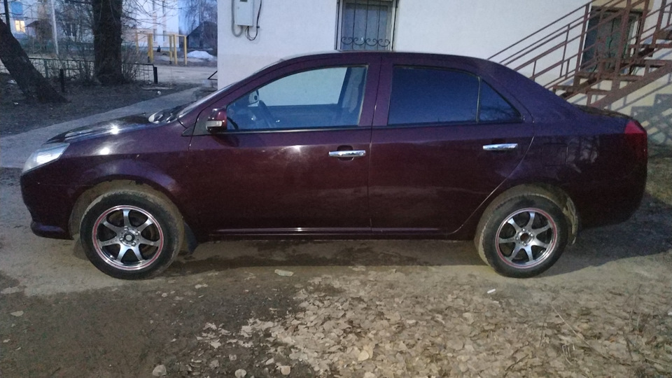 Geely MK 1.5 бензиновый 2013 | на DRIVE2