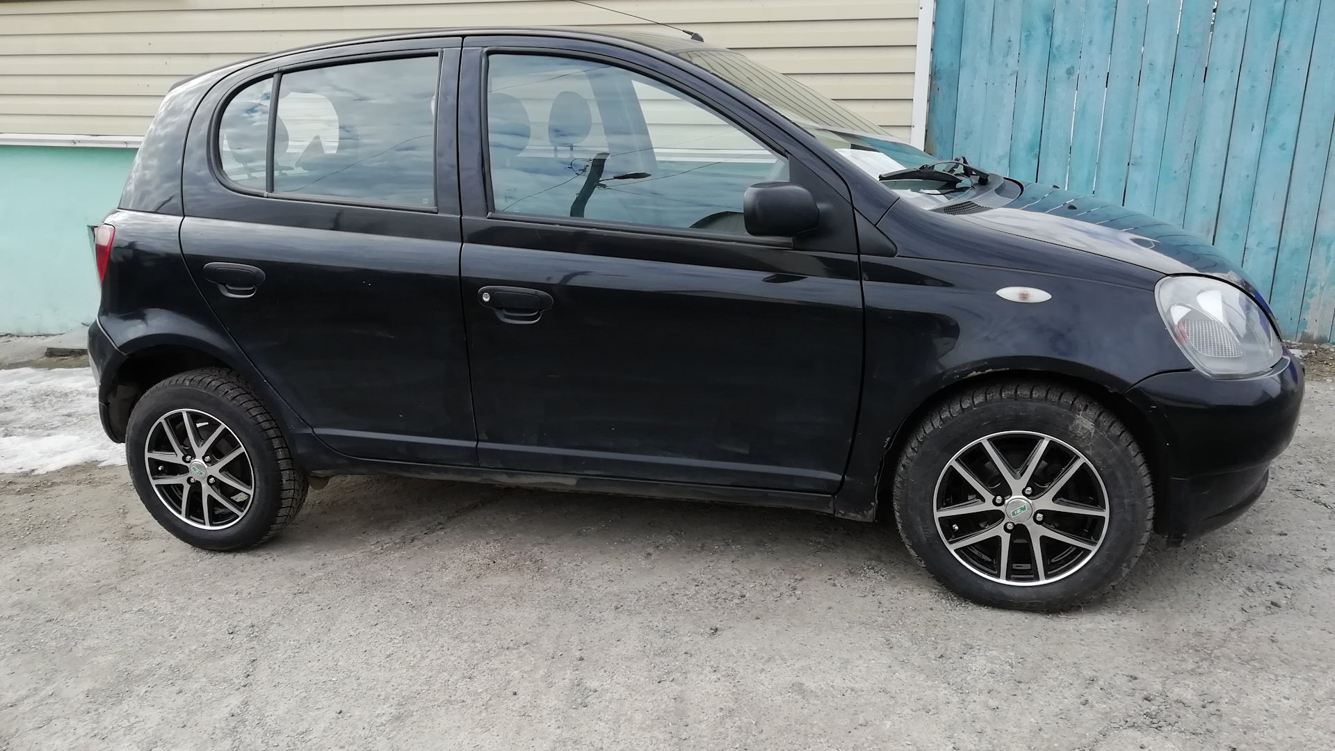 Toyota Yaris (p1) 1.3 бензиновый 2000 | на DRIVE2