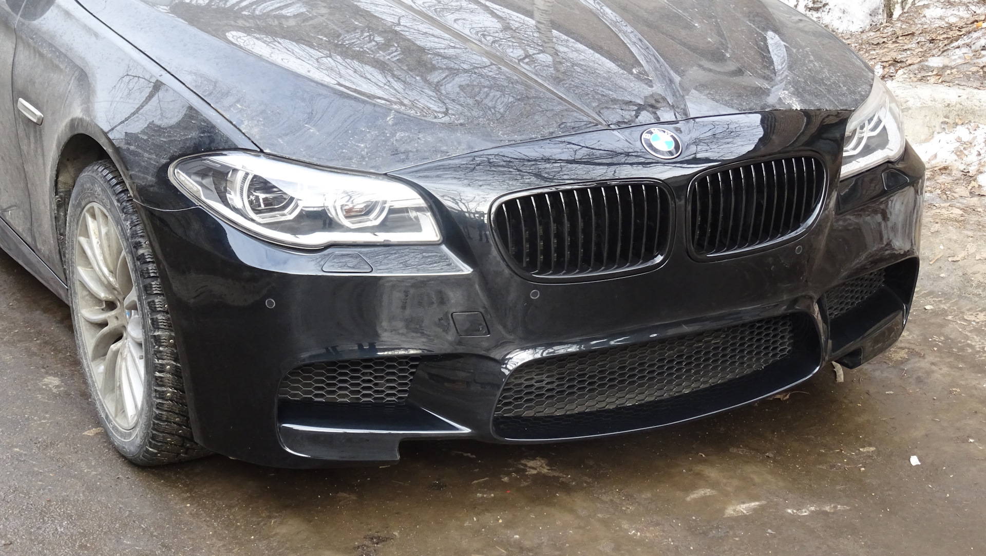 Бампер bmw m5