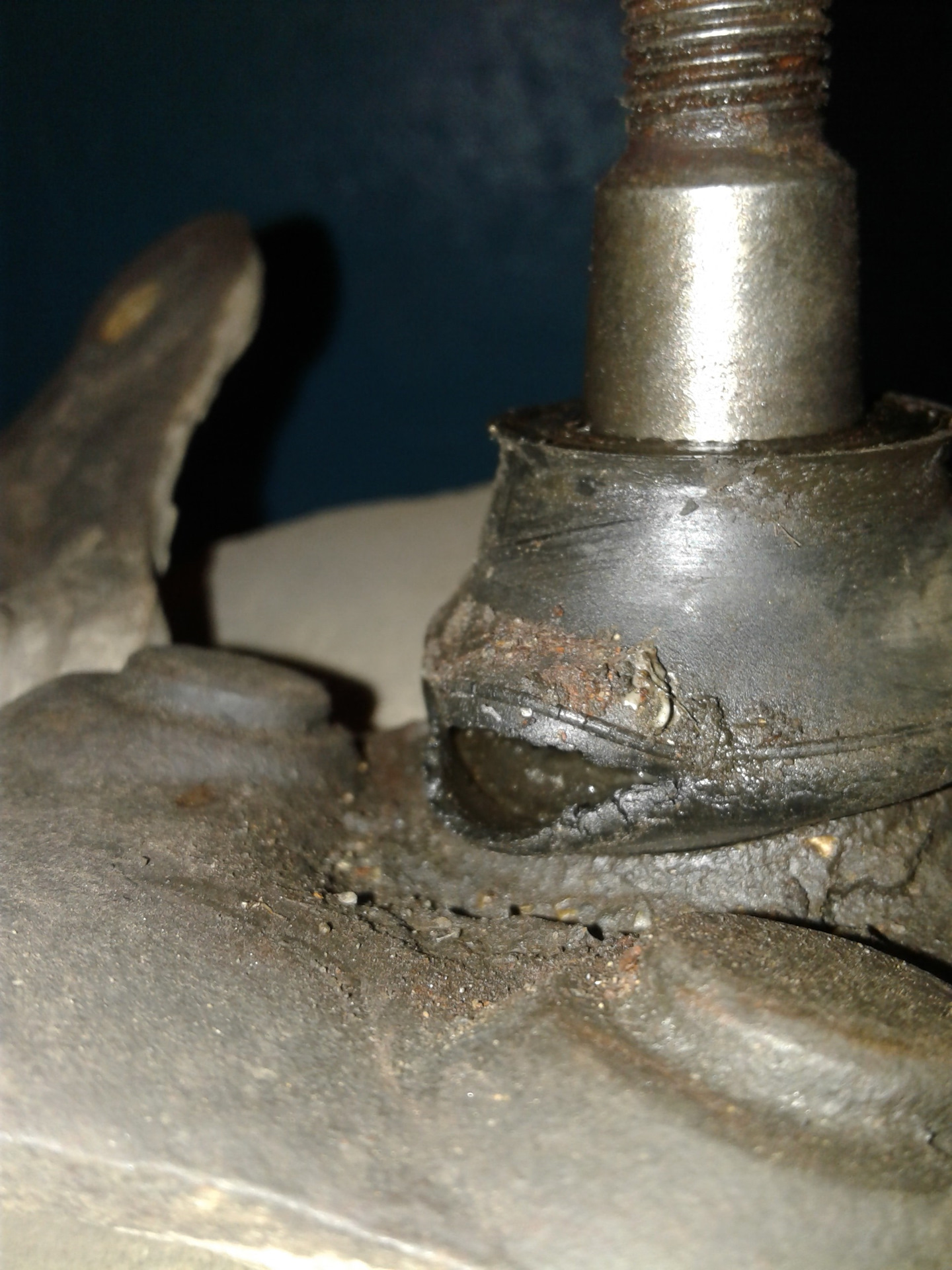 Купить Шаровые Рав 4