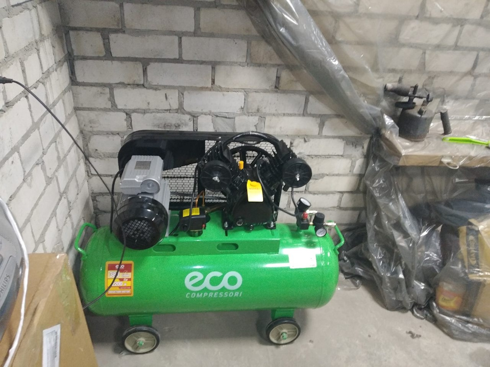 Фото в бортжурнале Audi 100 (C3)