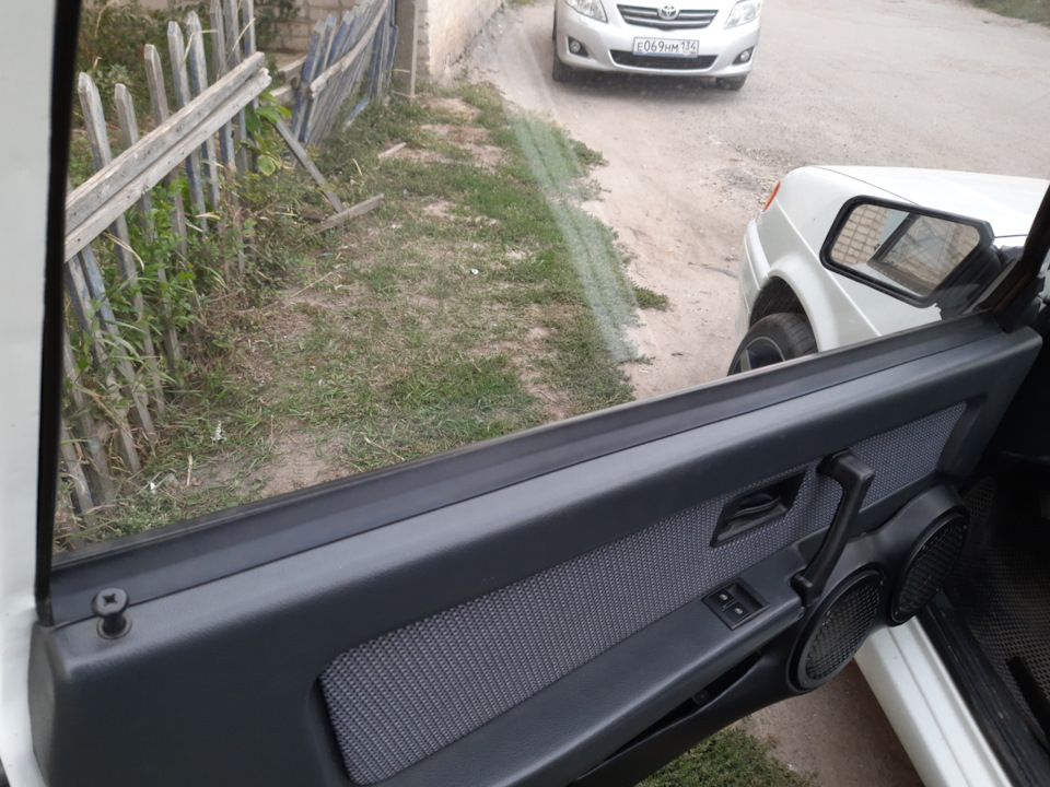 Замена бархотки внутреней на нов. Образца 2113 — Lada 2113, 1,6 л, 2011 ...