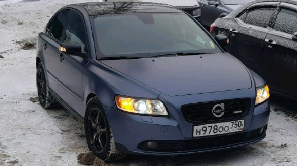 Утечка антифриза и масло под капотом — Volvo S40 (2G), 2,4 л, 2008 года ...