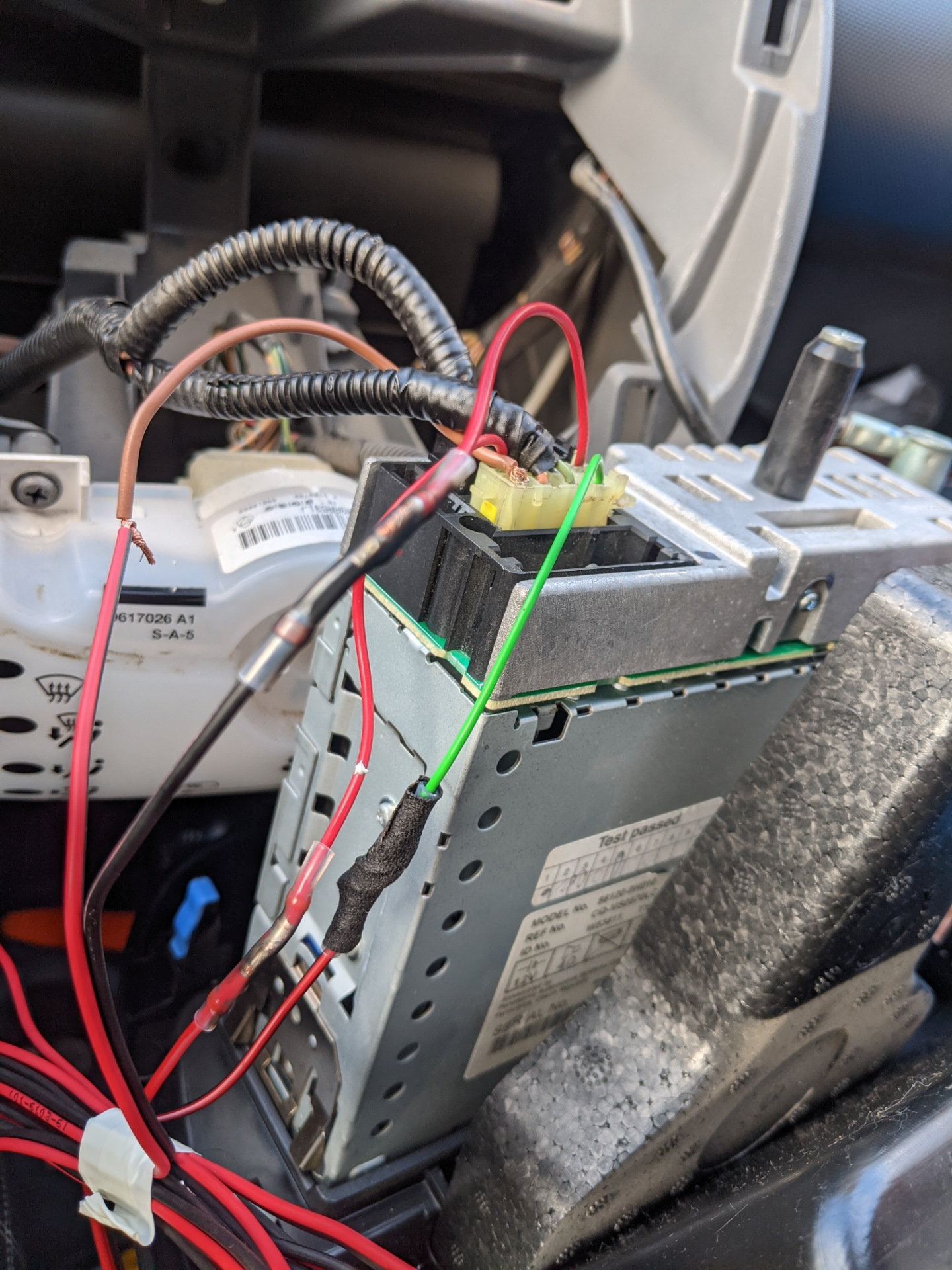 Подключение задних динамиков — Citroen C1 (1G), 1 л, 2010 года ...