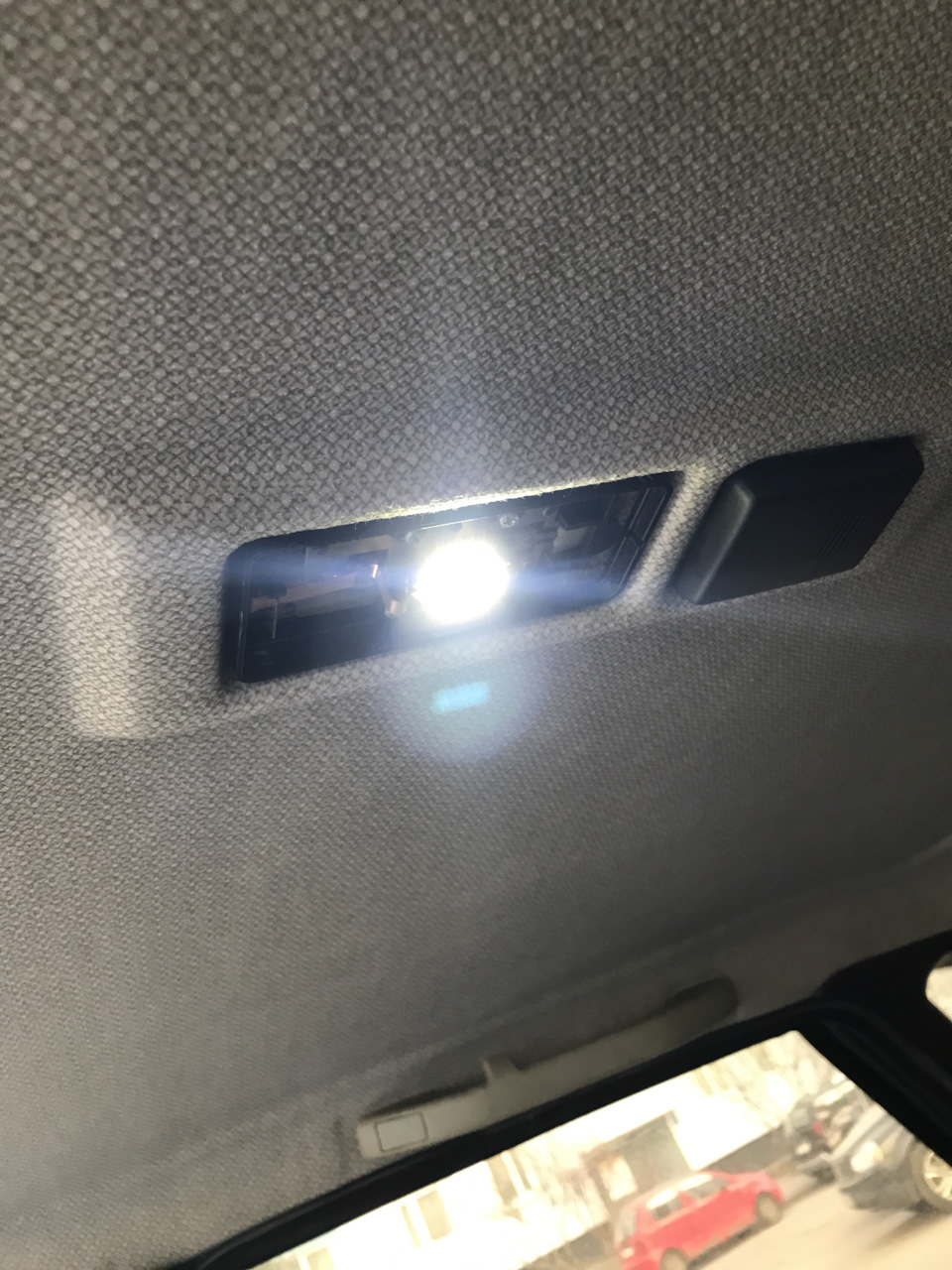 Светодиодные лампы в салоне горят в полнакала — Lada 21120, 1,5 л, 2001 ...