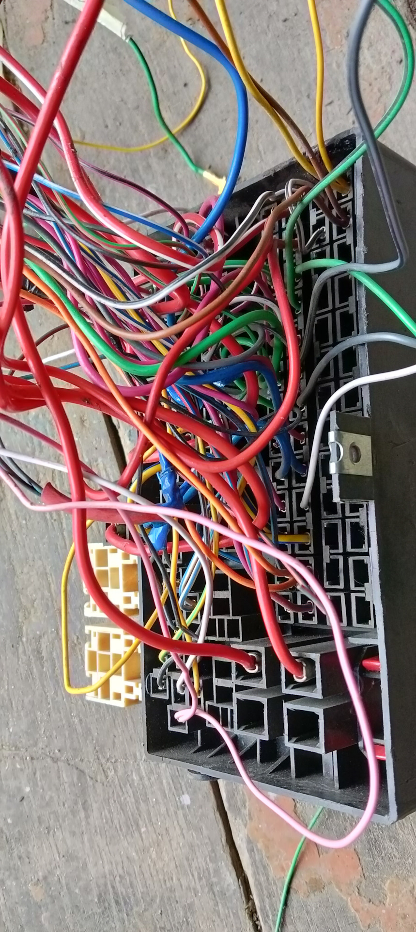 ч.4.7 Самодельная проводка — Блок предохранителей и реле — Lada 21102 ...